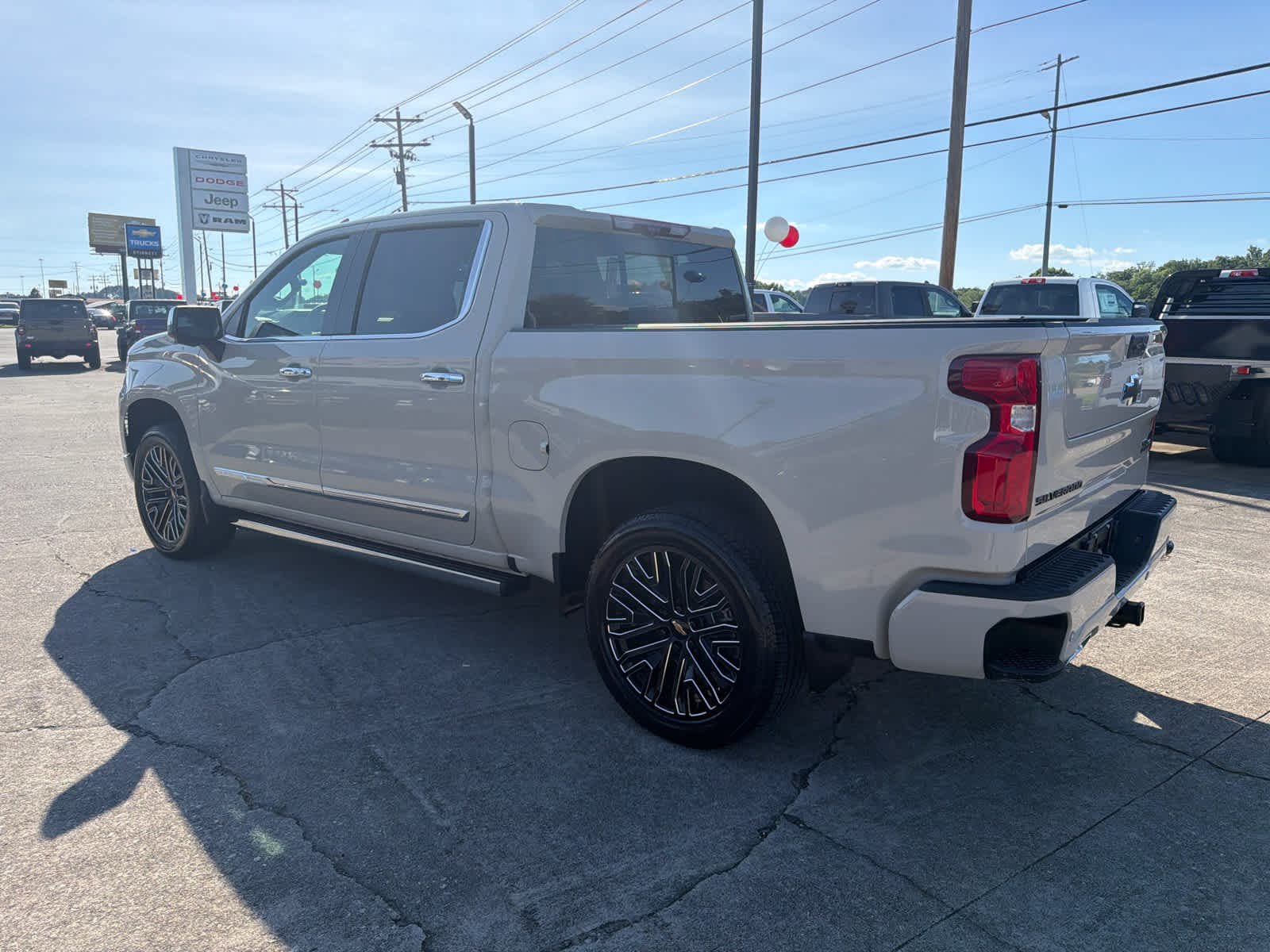New 2026 Chevrolet Silverado 1500 High Country AWD/4WD image 6