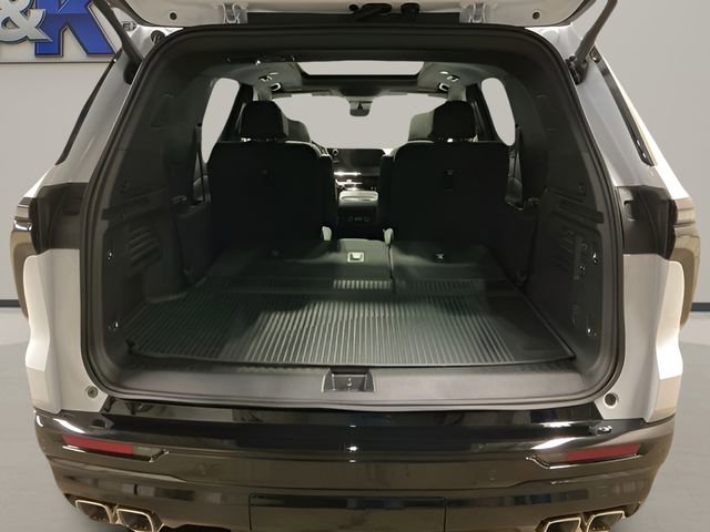 New 2026 Chevrolet Traverse High Country image 9
