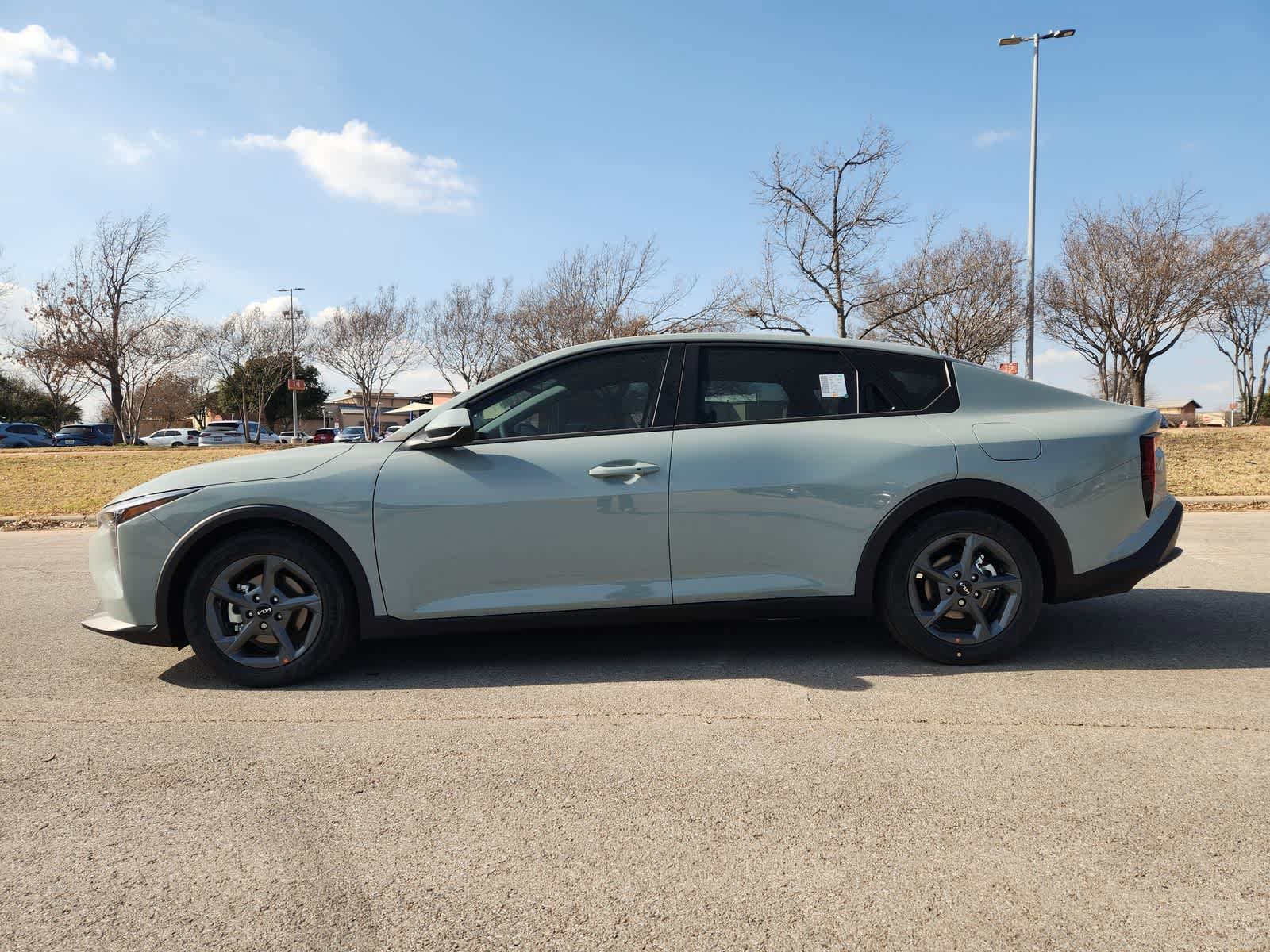 New 2026 Kia K4 FWD image 4