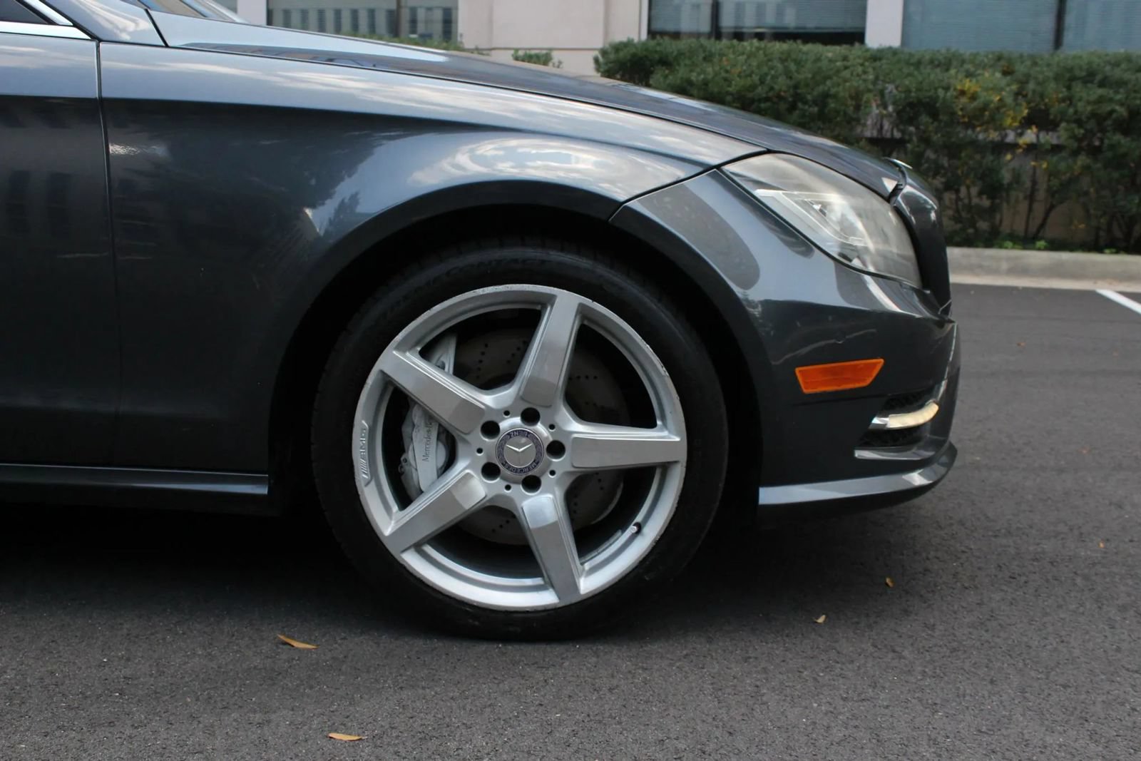 Used 2013 Mercedes-Benz CLS 550 w/ Premium I Pkg image 4