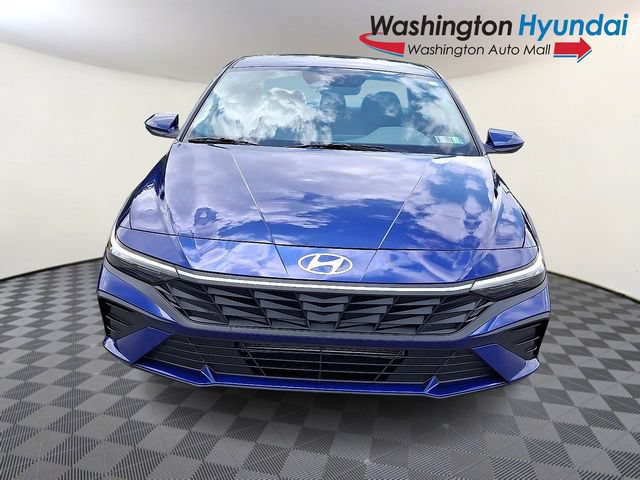 Certified 2024 Hyundai Elantra SE FWD image 2
