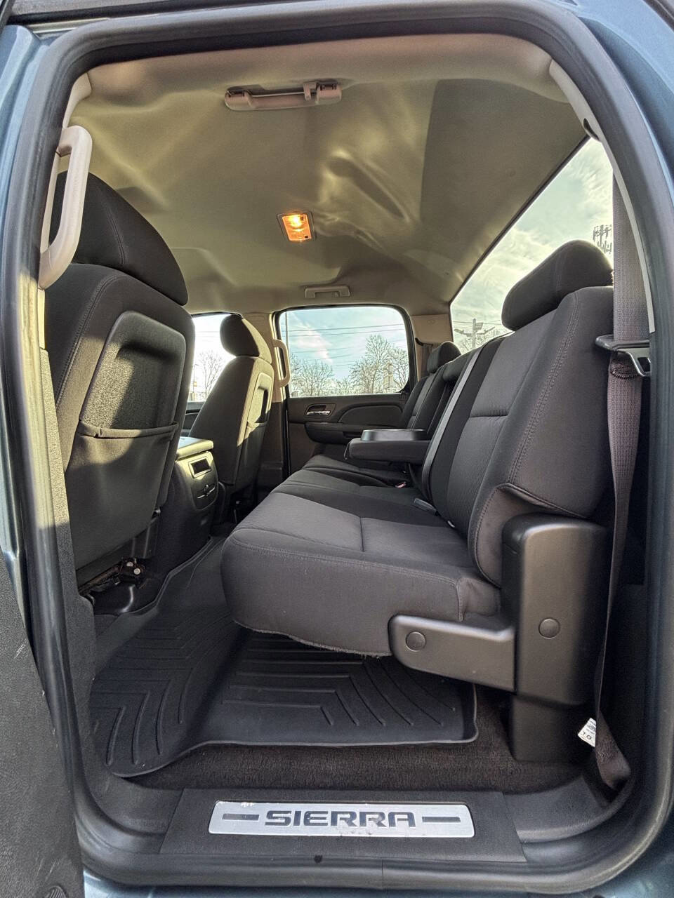 Used 2010 GMC Sierra 1500 SLE image 14