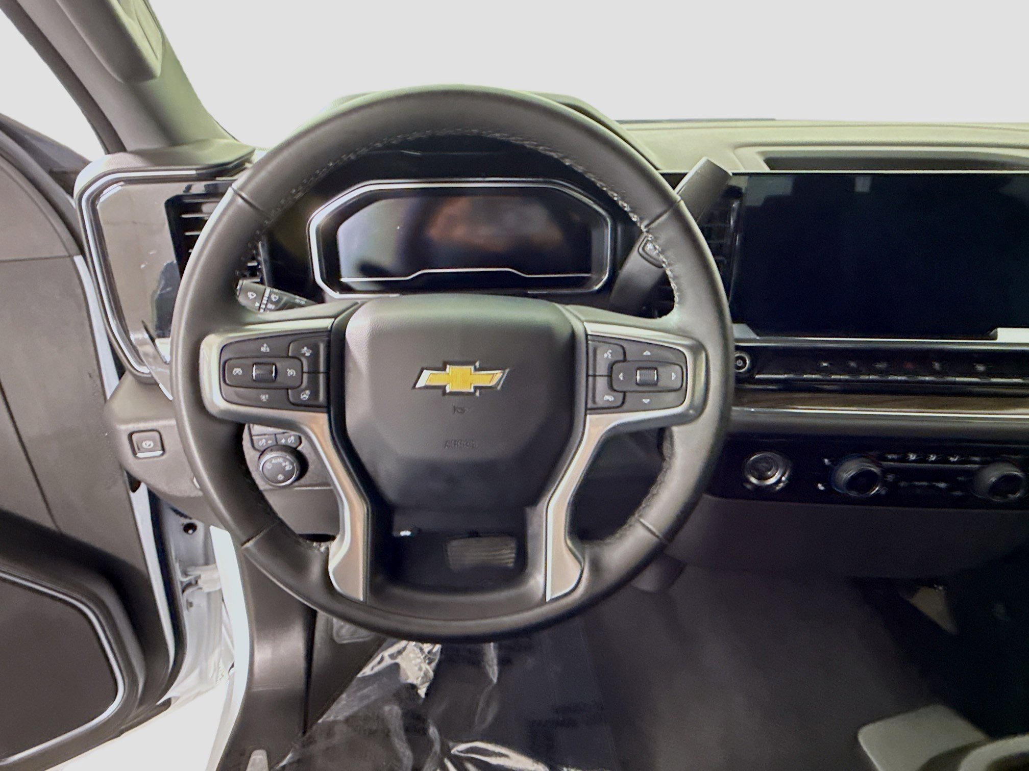 Used 2024 Chevrolet Silverado 1500 LT AWD/4WD image 13