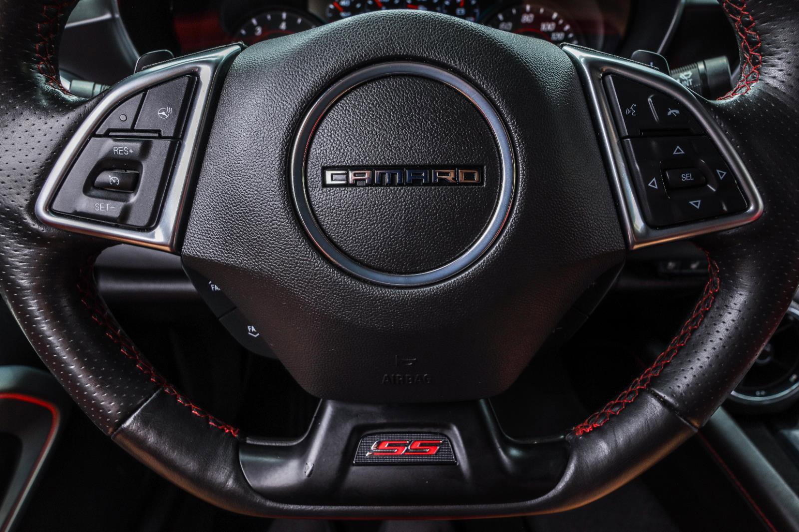 Used 2016 Chevrolet Camaro SS RWD image 17