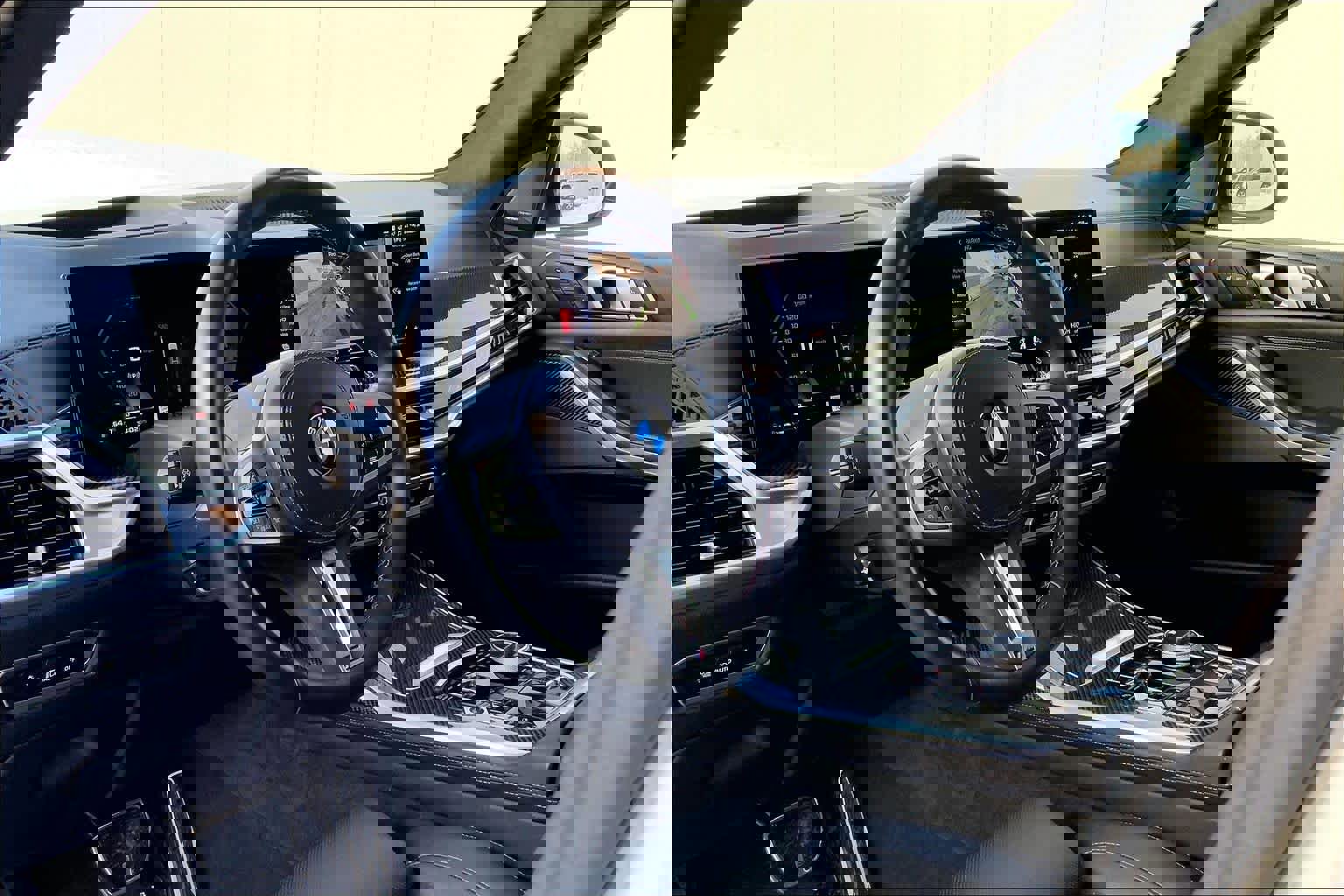 Used 2024 BMW X7 M60i w/ Executive Package image 17