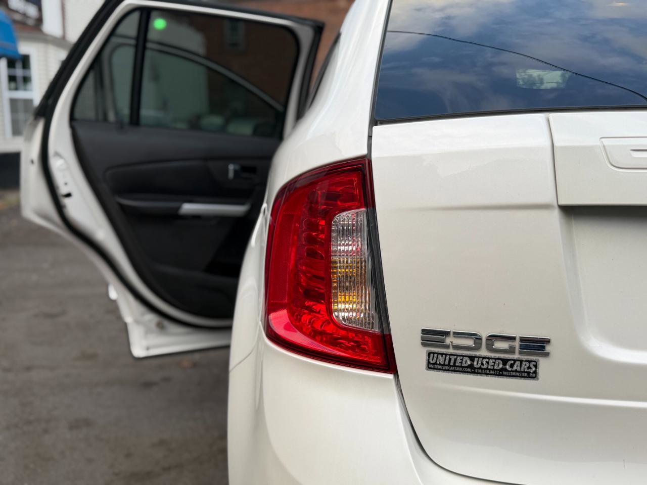 Used 2014 Ford Edge SEL w/ Equipment Group 205A AWD/4WD image 48