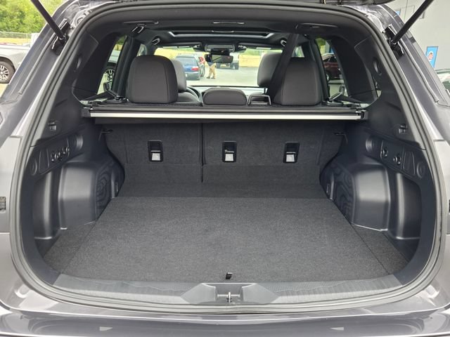 Used 2026 Subaru Forester Premium AWD/4WD image 18