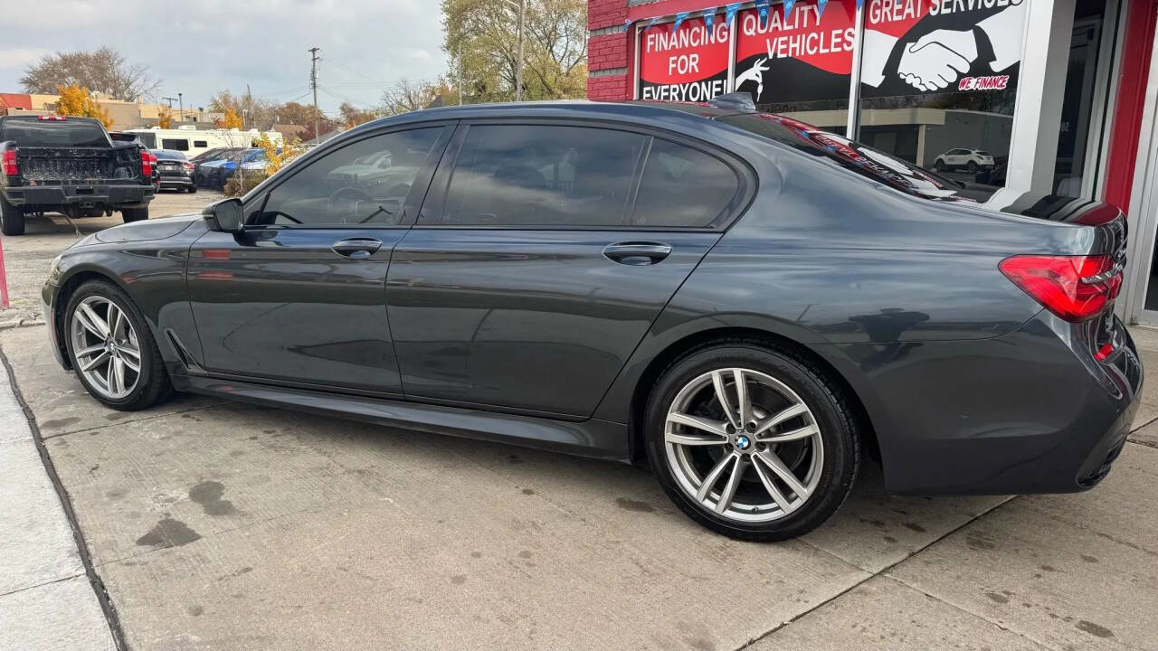 Used 2016 BMW 750i xDrive image 12