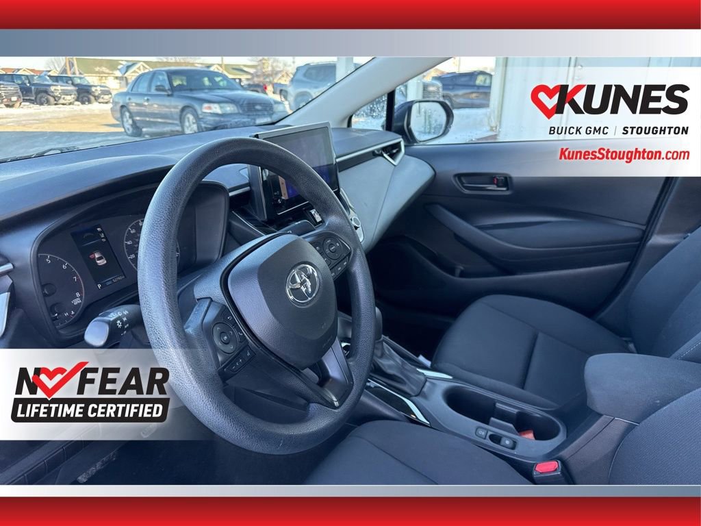 Used 2023 Toyota Corolla LE image 19