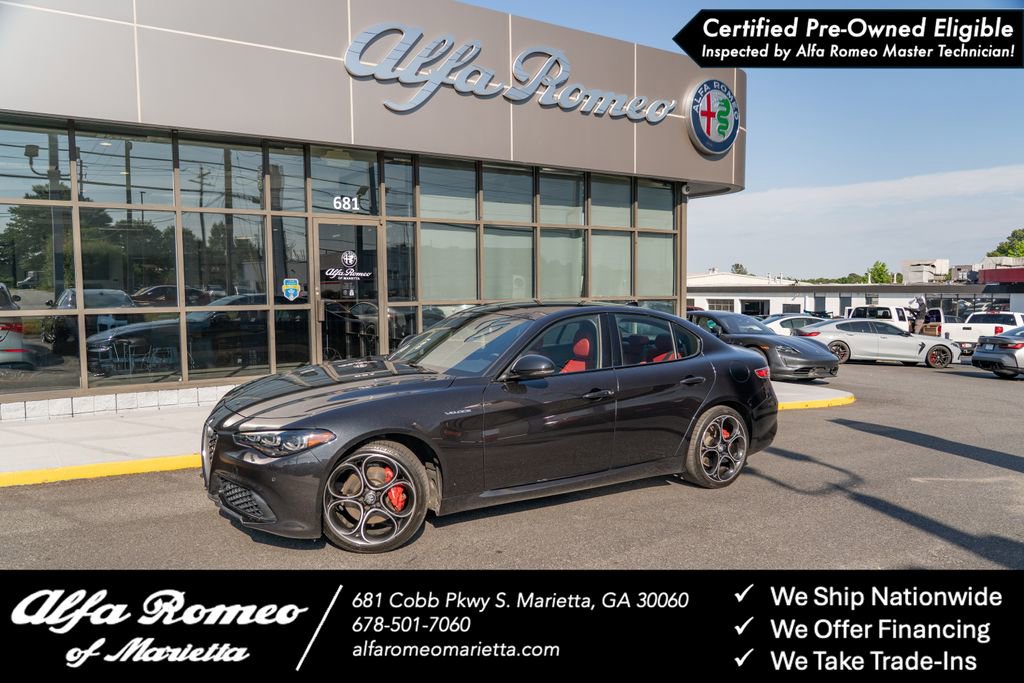 Used 2024 Alfa Romeo Giulia Veloce AWD/4WD image 1