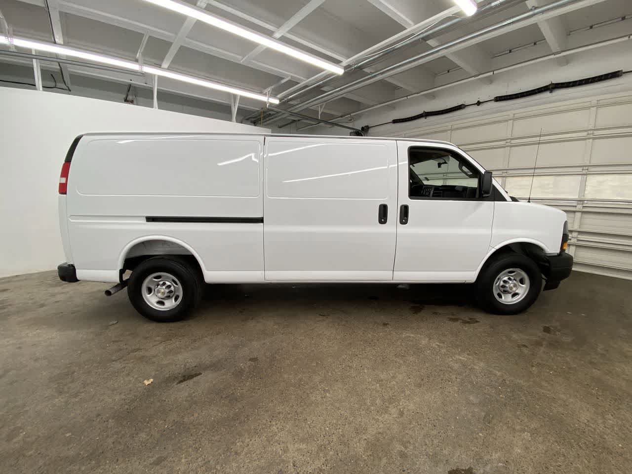 Used 2025 Chevrolet Express 2500 Extended w/ Driver Convenience Package RWD image 7