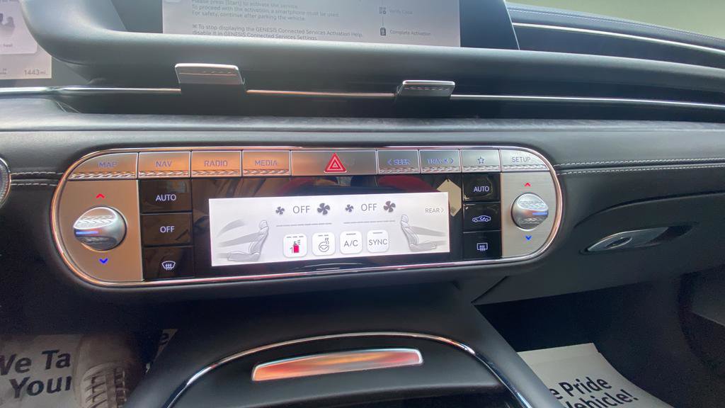 Used 2025 Genesis G90 3.5T image 19