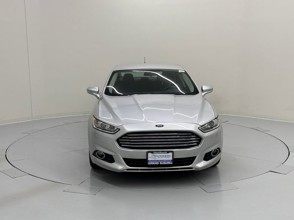 Used 2016 Ford Fusion SE FWD image 8