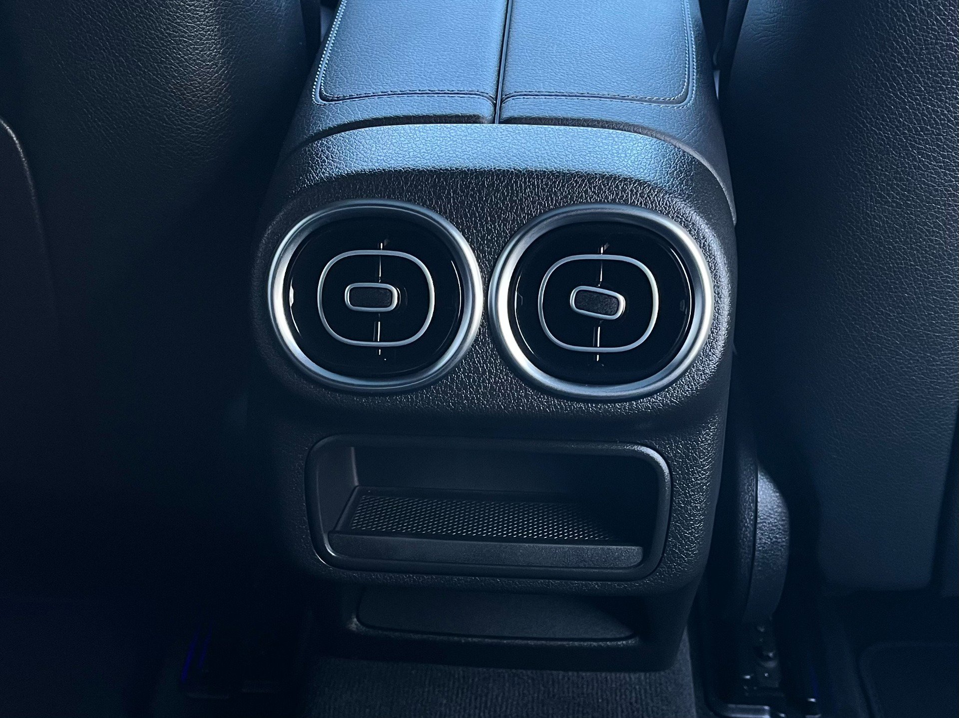 Used 2025 Mercedes-Benz GLC 300 4MATIC NIGHT PKG, AMG LINE PKG image 25