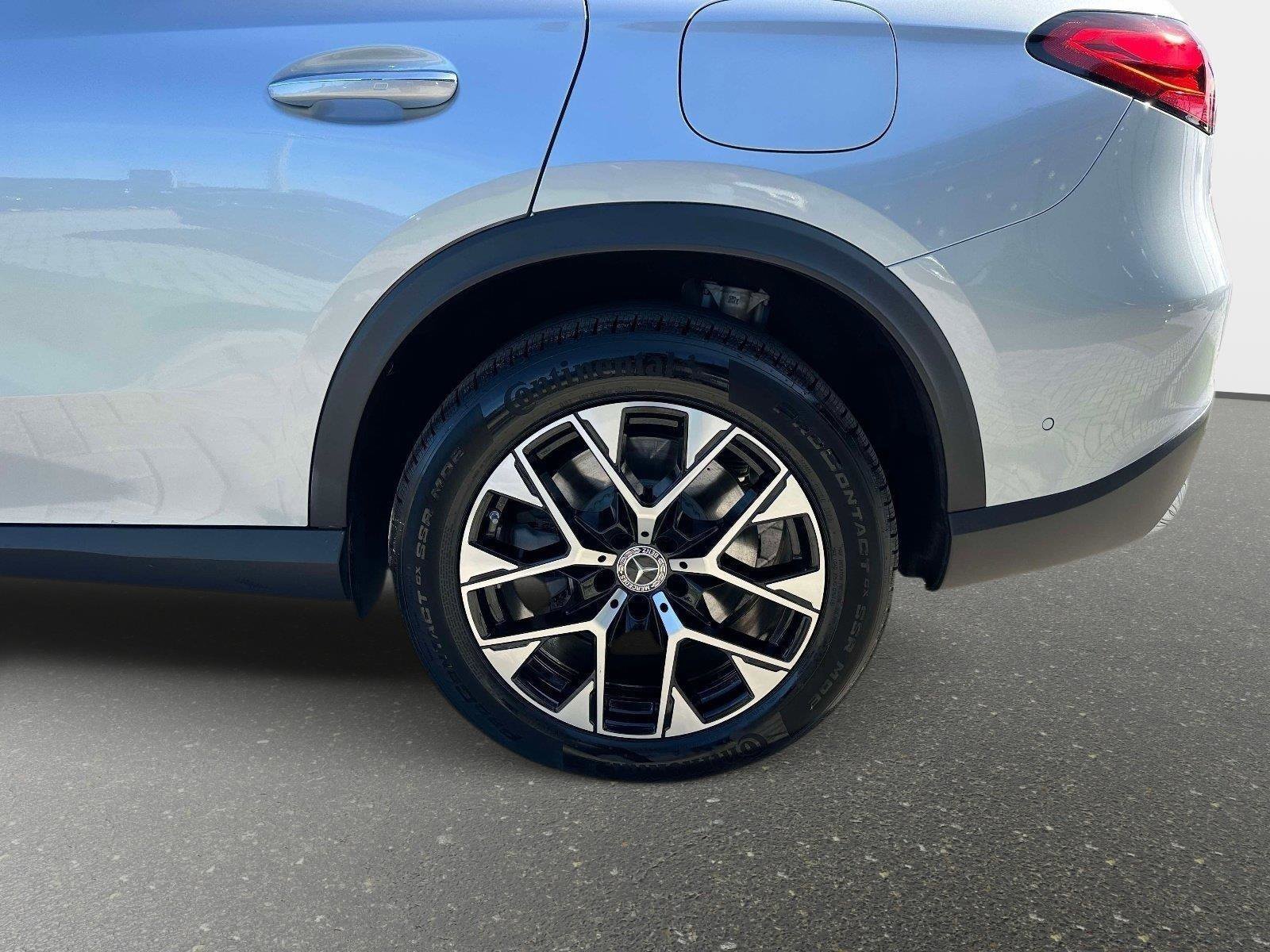 Certified 2025 Mercedes-Benz GLC 350e 4MATIC image 11