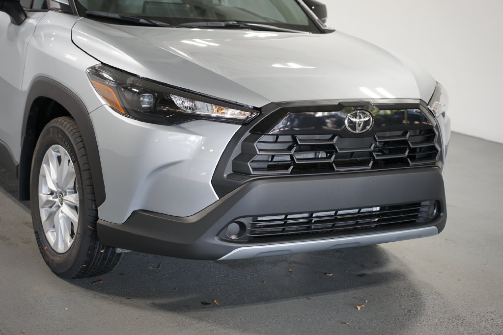 New 2026 Toyota Corolla Cross LE FWD image 4