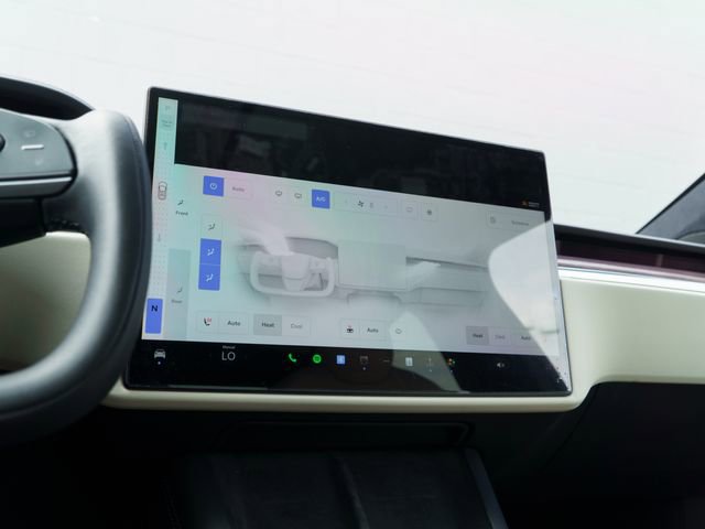 Used 2022 Tesla Model X image 27