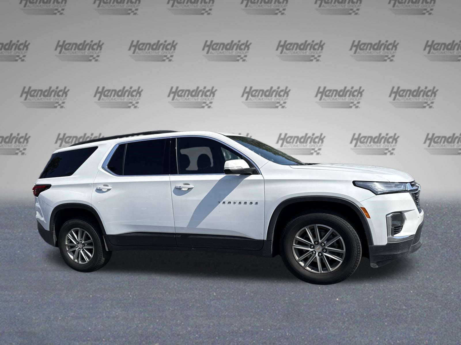 Used 2023 Chevrolet Traverse LT image 21