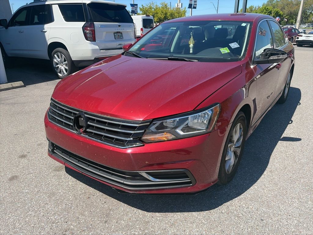 Used 2017 Volkswagen Passat 1.8T S image 3