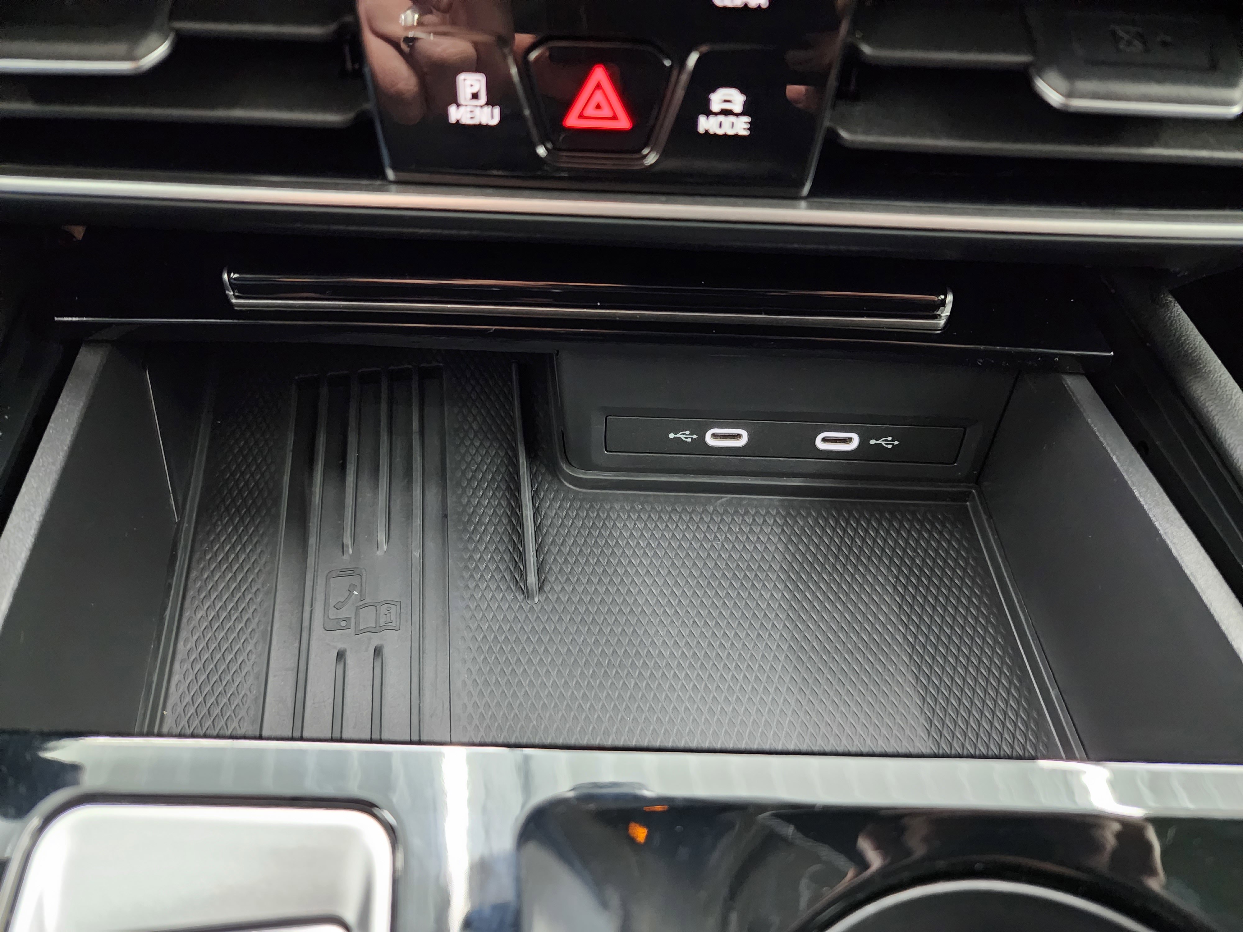 Used 2025 Volkswagen Atlas SE image 51