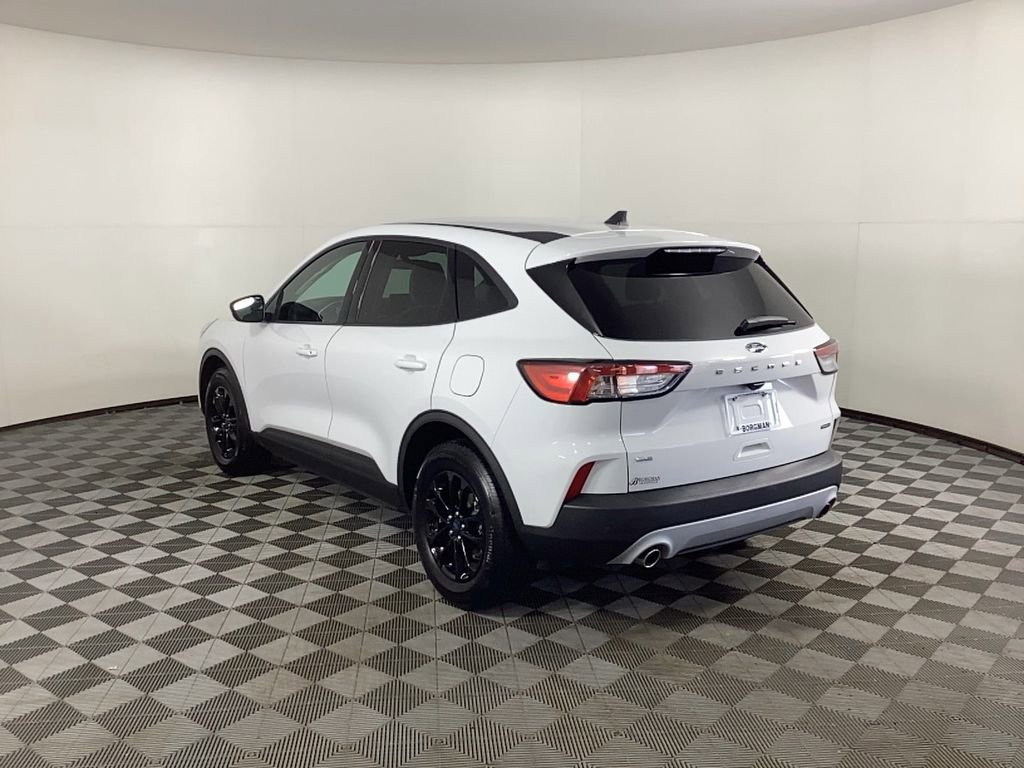 Used 2020 Ford Escape SE Sport image 4