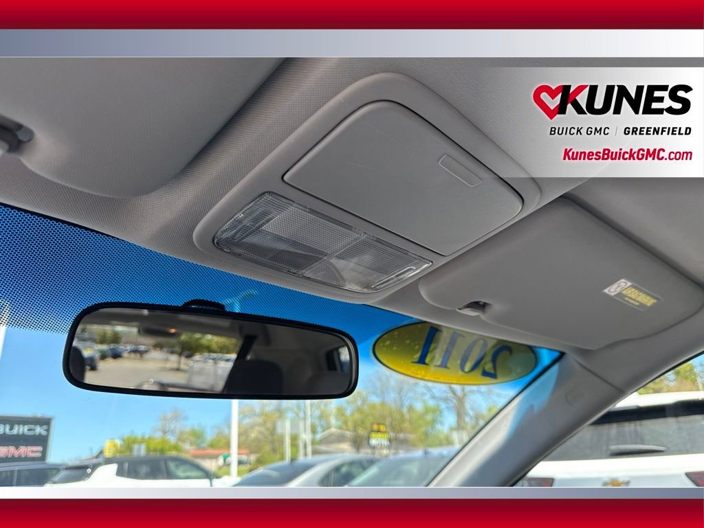 Used 2011 Honda CR-V SE image 30