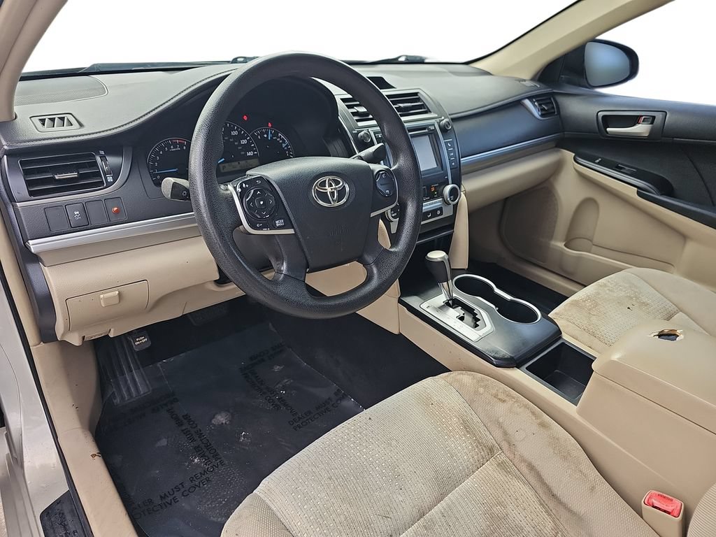 Used 2013 Toyota Camry FWD image 16
