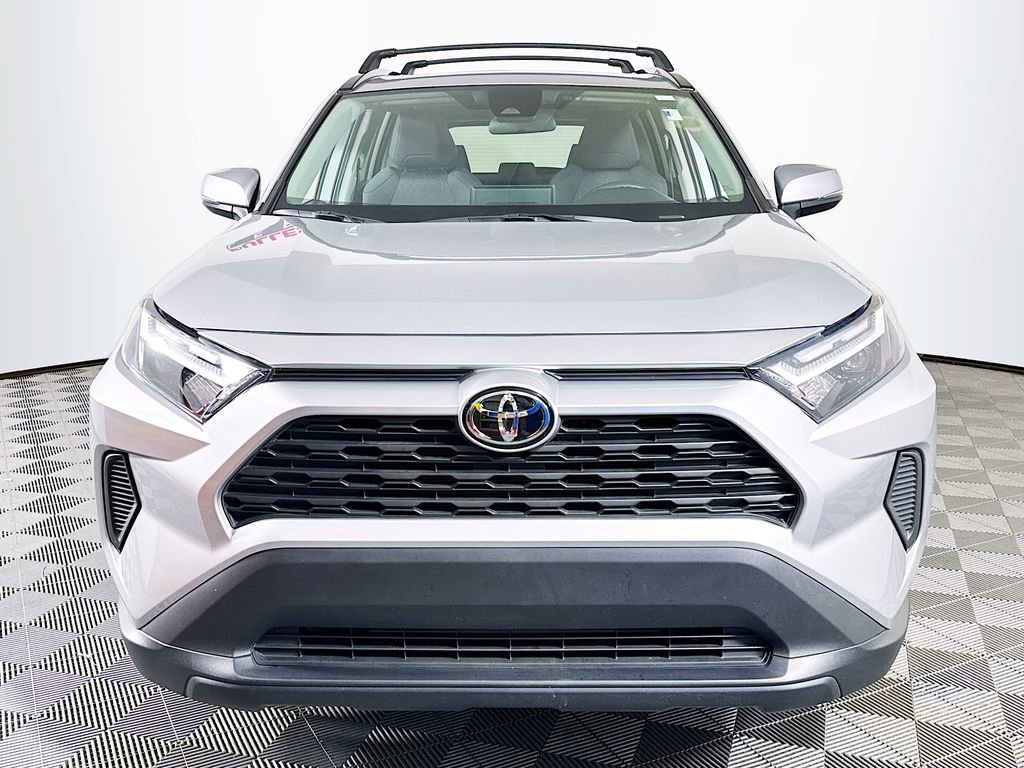 Used 2025 Toyota RAV4 XLE w/ Convenience Package AWD/4WD image 2