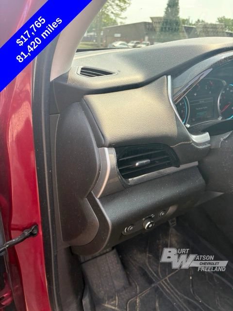 Used 2019 Chevrolet Traverse LT w/ LPO, Floor Liner Package AWD/4WD image 11