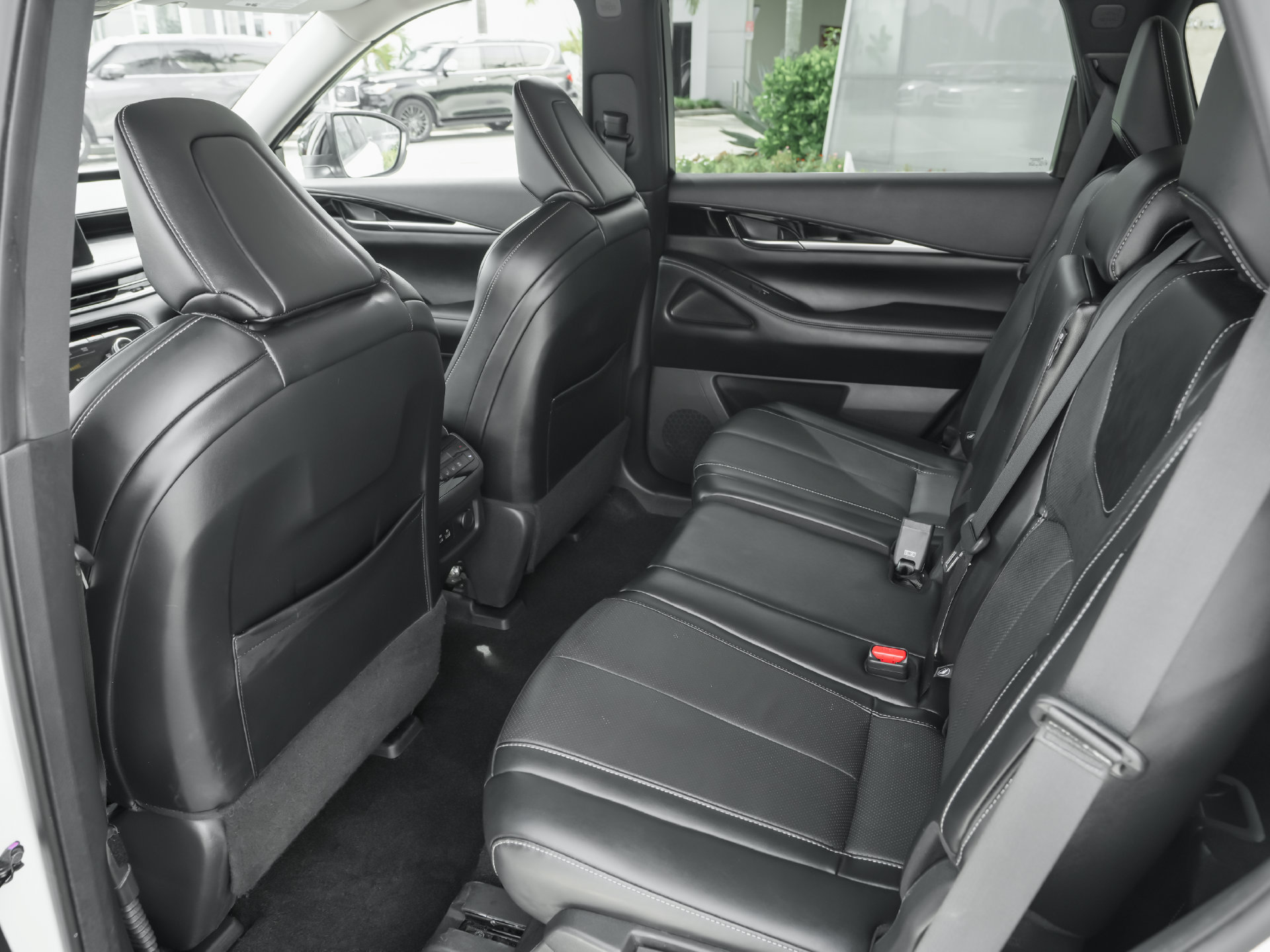 Used 2024 INFINITI QX60 Pure FWD image 4