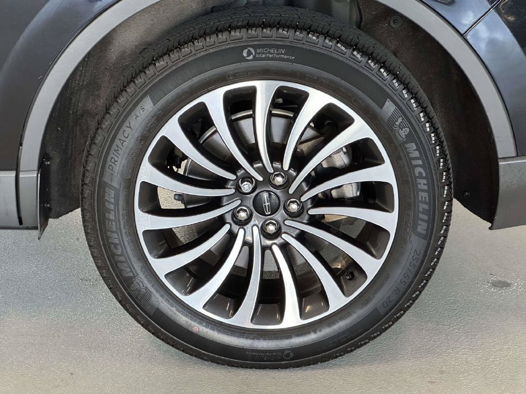 Used 2023 Lincoln Aviator Reserve w/ Elements Package Plus AWD/4WD image 7