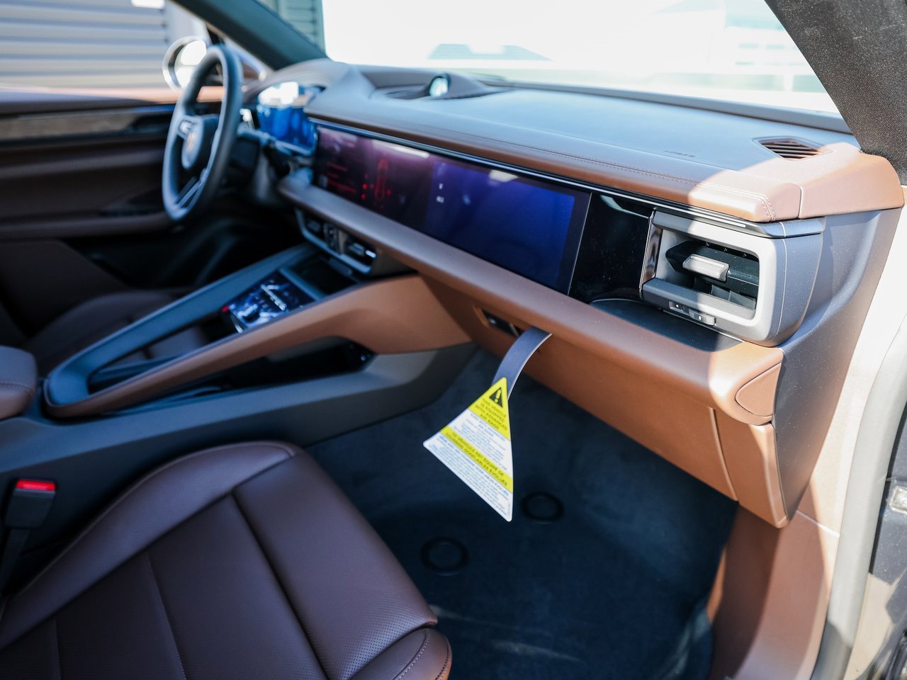 New 2025 Porsche Macan 4 Electric image 27