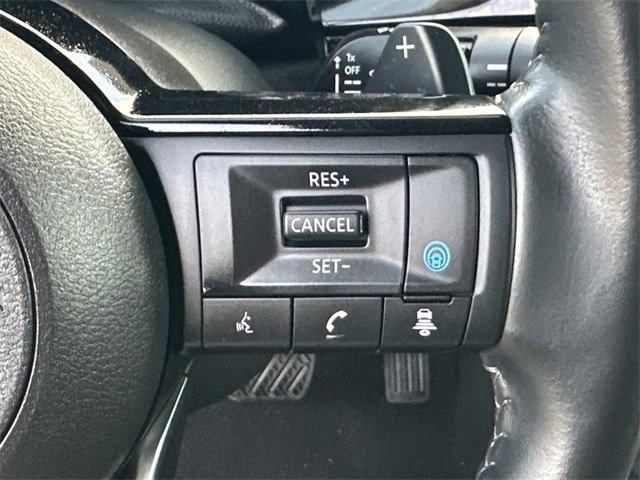 Used 2023 Nissan Pathfinder SL image 16
