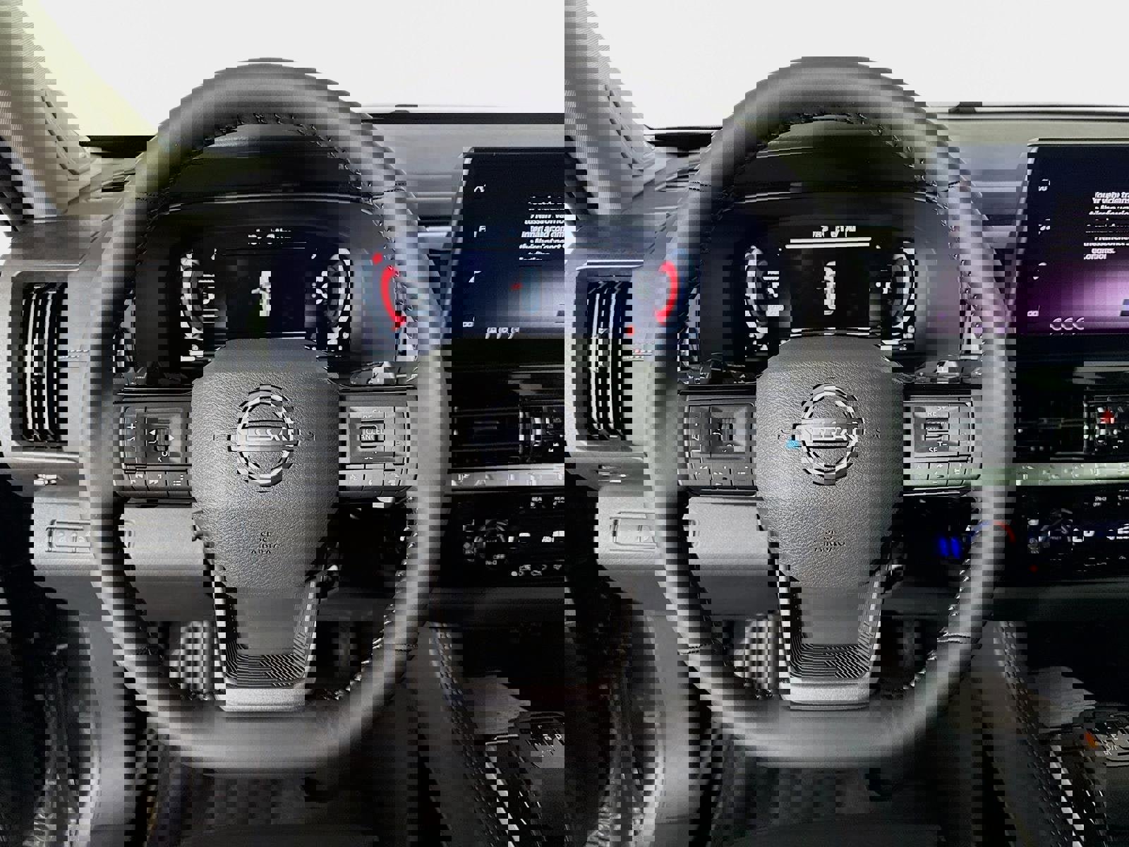 New 2026 Nissan Pathfinder Platinum image 12