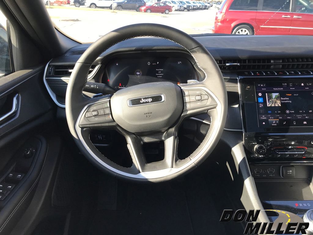 New 2025 Jeep Grand Cherokee L Altitude image 13