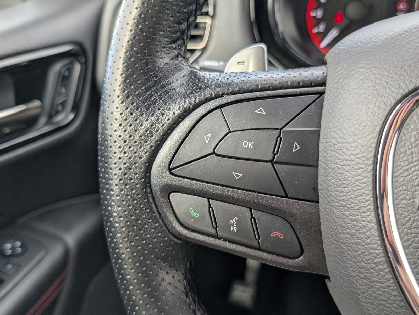 Certified 2024 Dodge Durango GT image 25