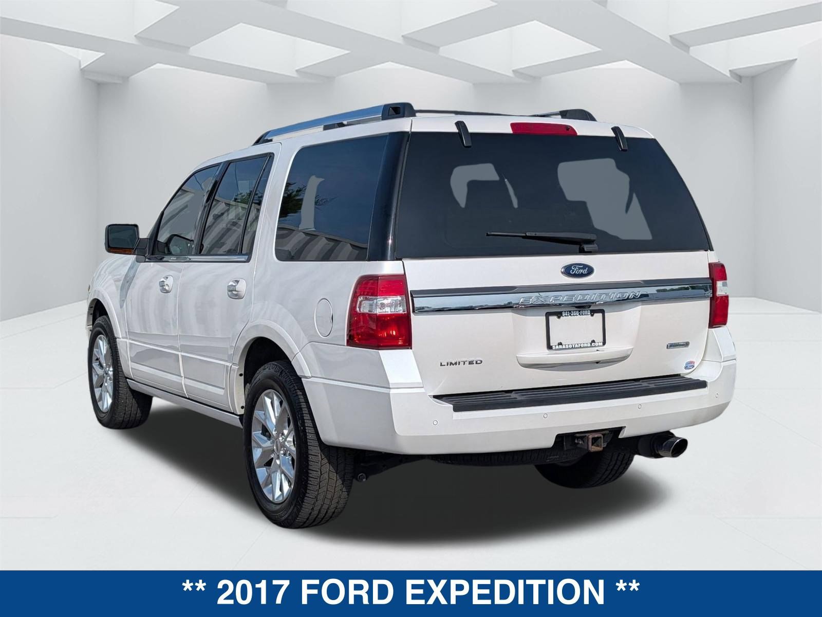 Used 2017 Ford Expedition Limited w/ Equipment Group 301A image 6