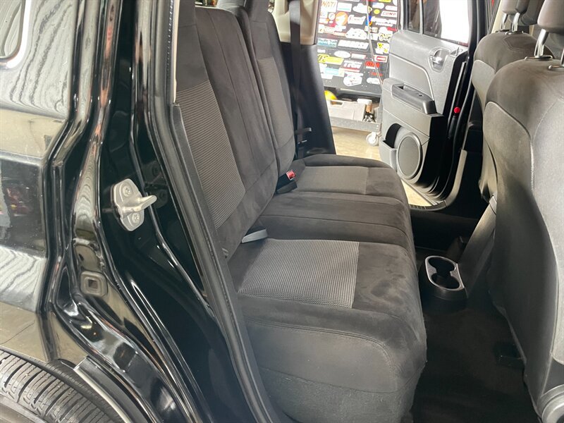 Used 2016 Jeep Patriot Latitude FWD image 19