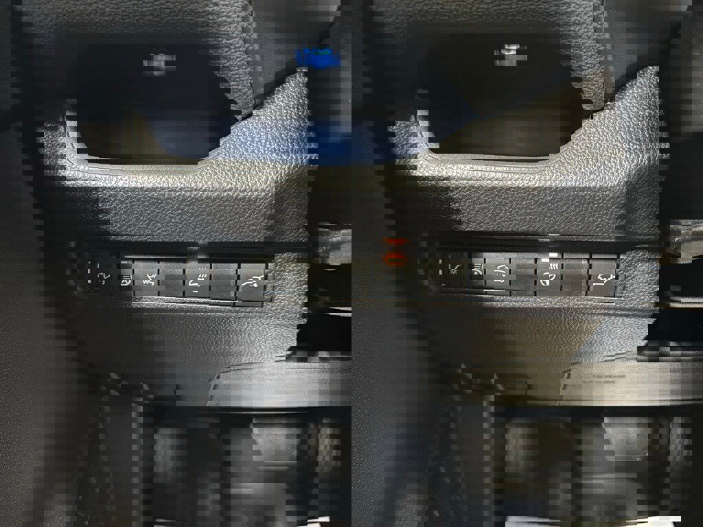 Used 2024 Toyota RAV4 XSE image 17