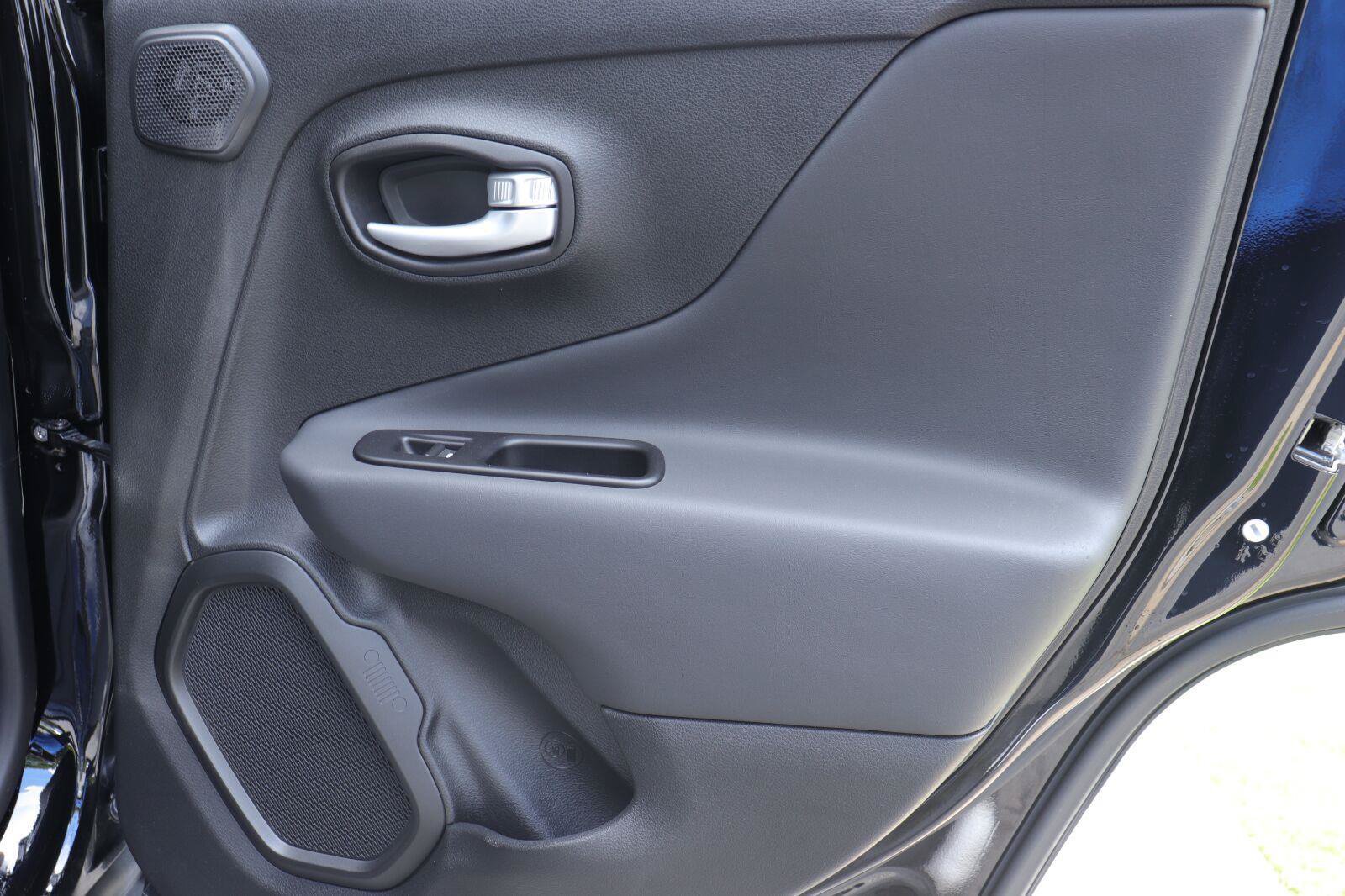 Used 2023 Jeep Renegade Limited w/ Sun/Sound Group AWD/4WD image 20