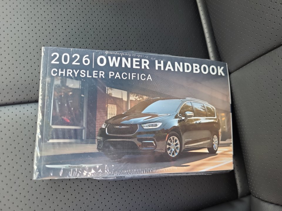 New 2026 Chrysler Pacifica Select w/ S Appearance Package AWD/4WD image 34