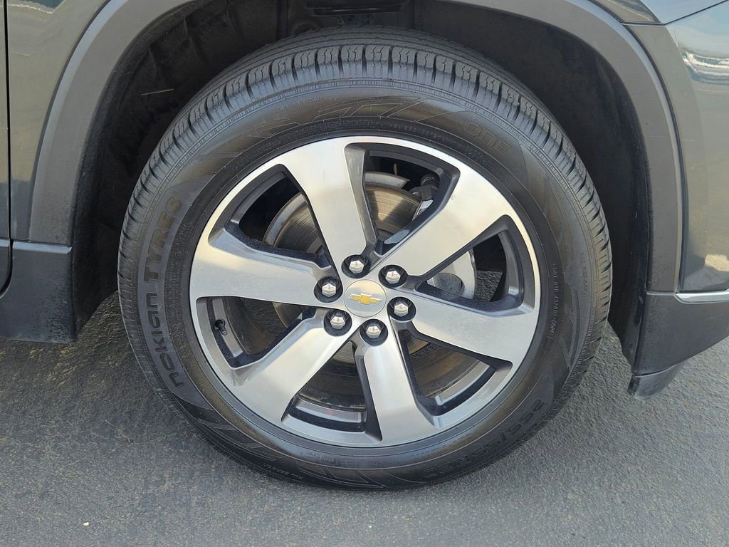 Used 2019 Chevrolet Traverse LT w/ LT Premium Package image 32