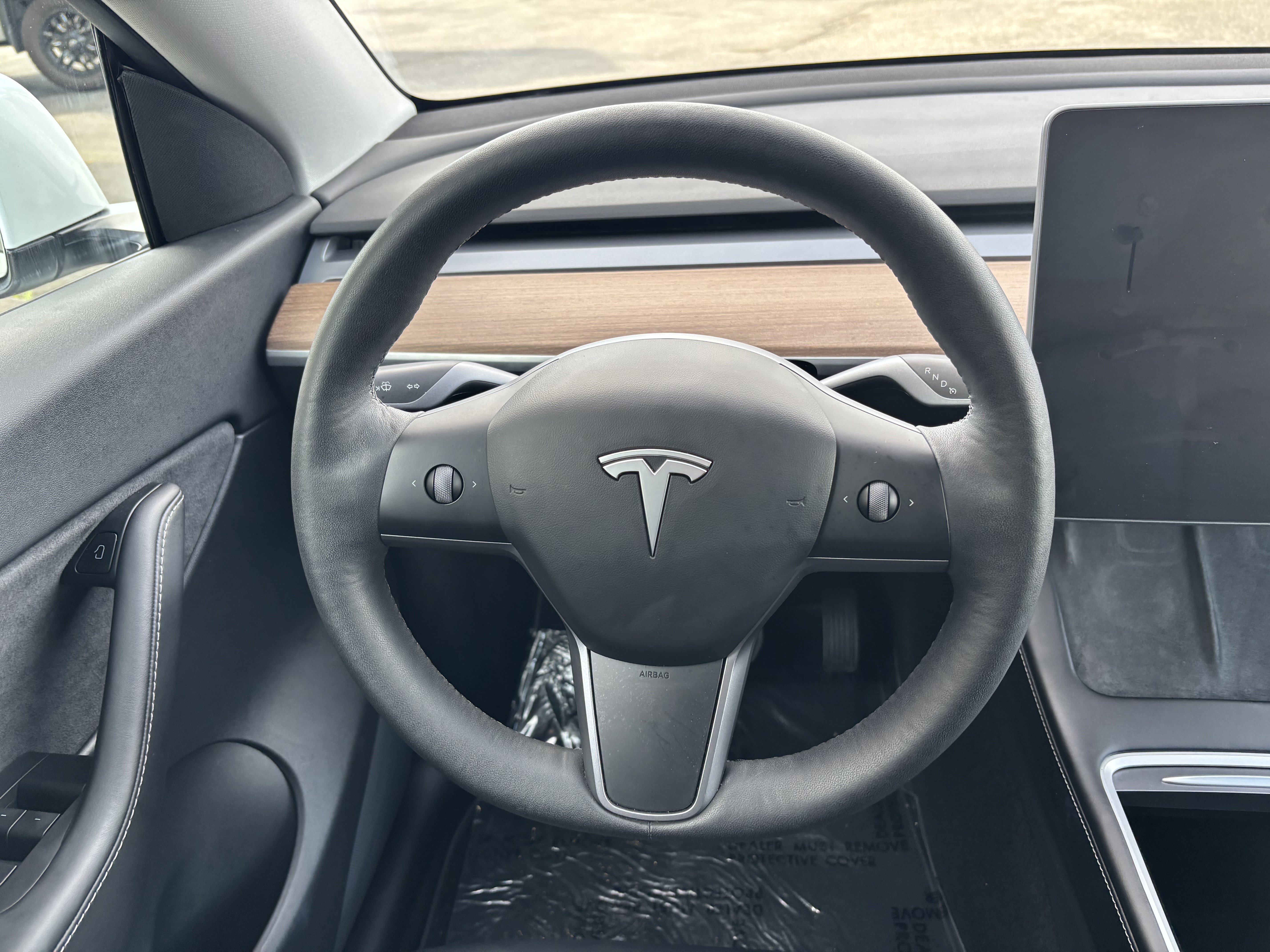 Used 2021 Tesla Model Y Long Range image 11
