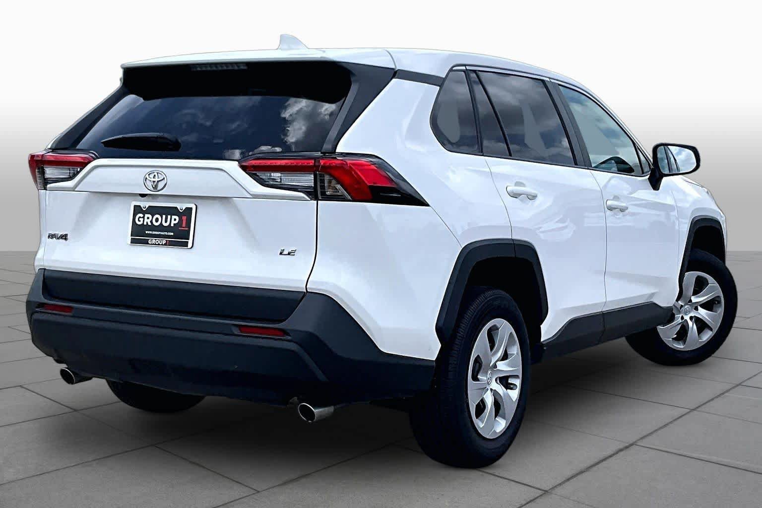 Used 2025 Toyota RAV4 LE FWD image 12