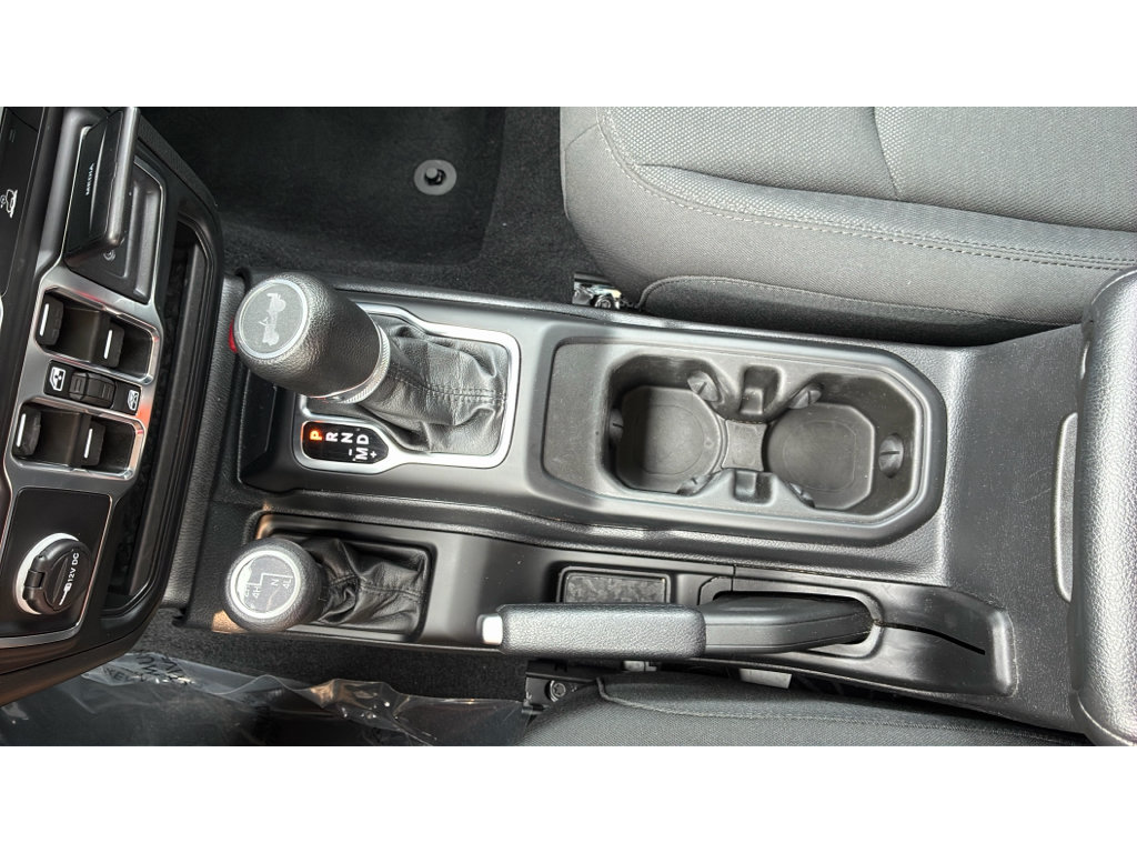 Used 2023 Jeep Wrangler Unlimited Sport AWD/4WD image 17
