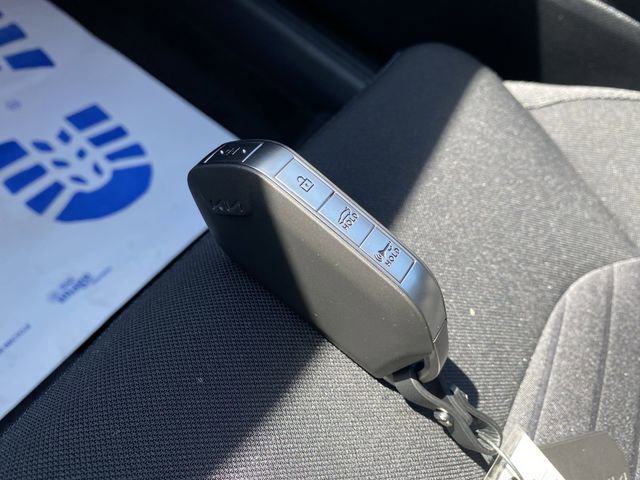 New 2026 Kia K5 LXS image 27