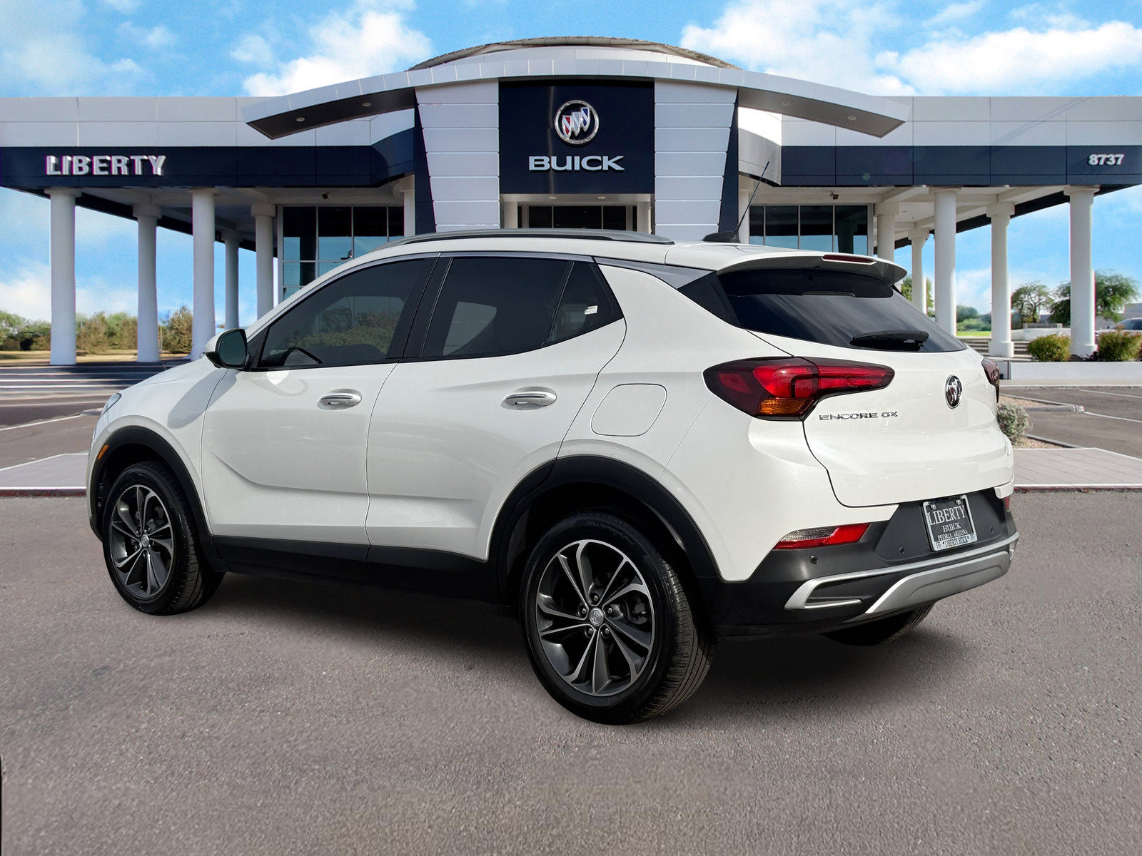 Used 2022 Buick Encore GX Select w/ Advanced Technology Package image 6