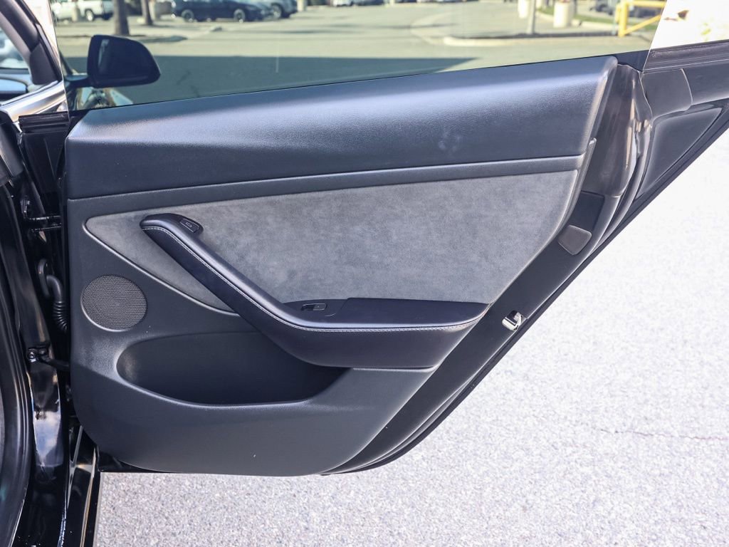Used 2023 Tesla Model 3 Performance image 18