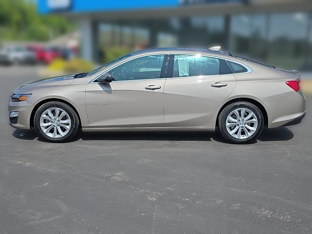 Used 2024 Chevrolet Malibu LT FWD image 11