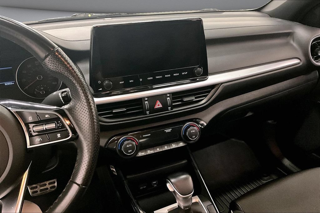 Used 2022 Kia Forte GT-Line w/ GT-Line Technology Package FWD image 9